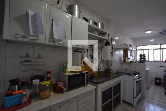 Cozinha de apartamento para alugar com 2 quartos, 70m² em Madureira, Rio de Janeiro