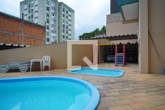 Área comum - Piscina de apartamento à venda com 2 quartos, 104m² em São Geraldo, Porto Alegre