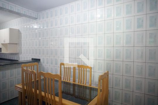 Cozinha de casa à venda com 3 quartos, 200m² em Jardim Artur Alvim, São Paulo