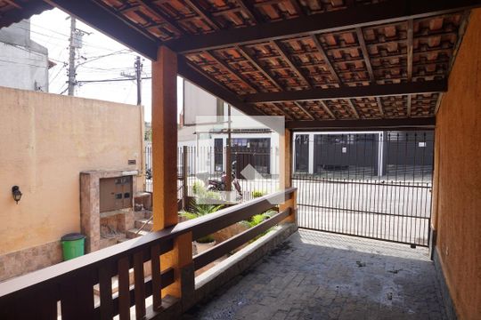 Garagem de casa à venda com 3 quartos, 200m² em Jardim Artur Alvim, São Paulo