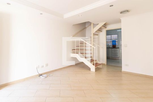 Sala de casa de condomínio à venda com 2 quartos, 83m² em Jardim Sarah, São Paulo
