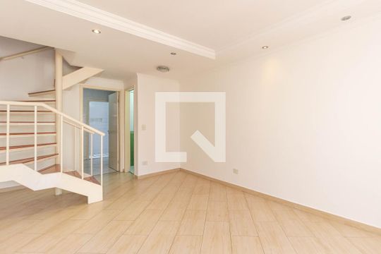 Sala de casa de condomínio à venda com 2 quartos, 83m² em Jardim Sarah, São Paulo