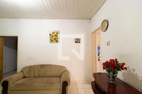 Sala de Estar de casa à venda com 4 quartos, 200m² em Vila Palmeiras, São Paulo