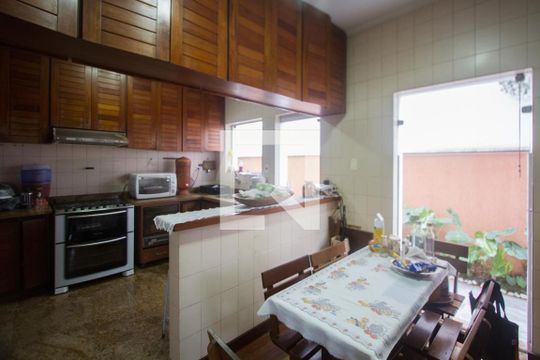 Cozinha de casa à venda com 4 quartos, 400m² em Santo Amaro, São Paulo