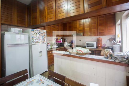 Cozinha de casa à venda com 4 quartos, 400m² em Santo Amaro, São Paulo