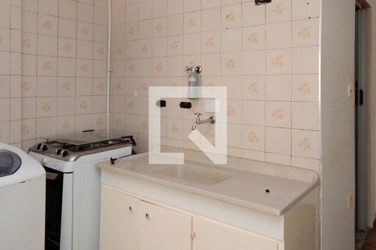 Cozinha de kitnet/studio à venda com 1 quarto, 36m² em Vila Buarque, São Paulo
