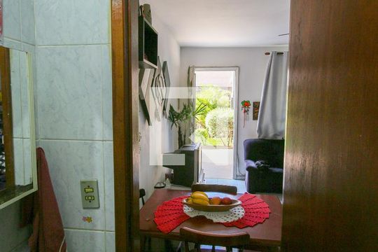 Banheiro / Social de casa de condomínio à venda com 2 quartos, 91m² em Itaquera, São Paulo