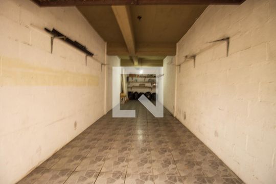 Garagem de apartamento à venda com 2 quartos, 132m² em Medianeira, Porto Alegre