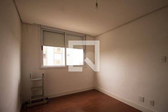 Quarto 1 de apartamento à venda com 2 quartos, 132m² em Medianeira, Porto Alegre