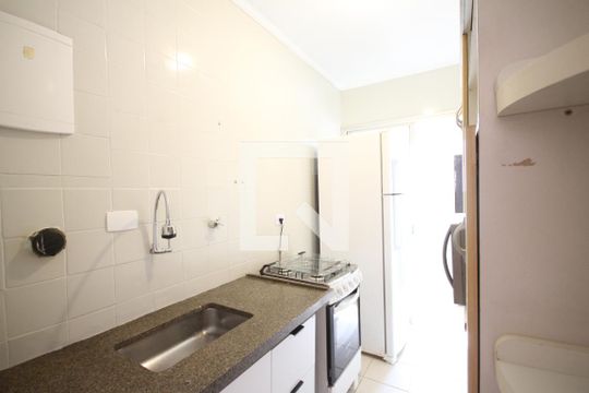 Cozinha de apartamento à venda com 1 quarto, 52m² em Sé, São Paulo