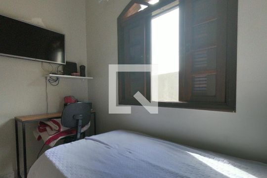 Quarto 1 de casa à venda com 3 quartos, 225m² em Jardim Leila, Guarulhos