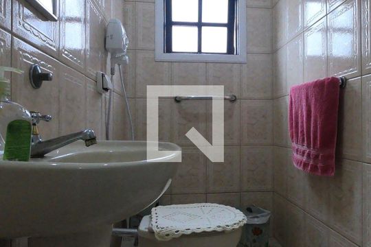 Lavabo de casa à venda com 3 quartos, 225m² em Jardim Leila, Guarulhos