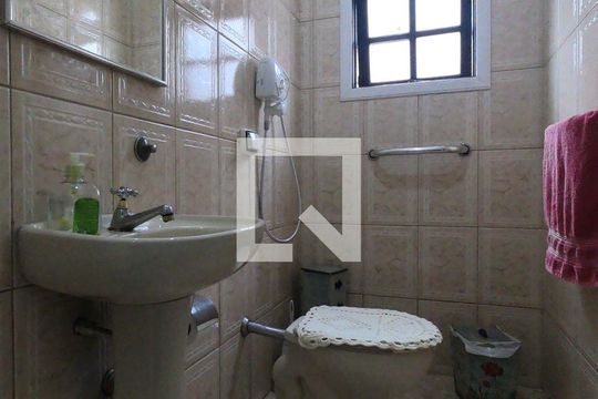 Lavabo de casa à venda com 3 quartos, 225m² em Jardim Leila, Guarulhos