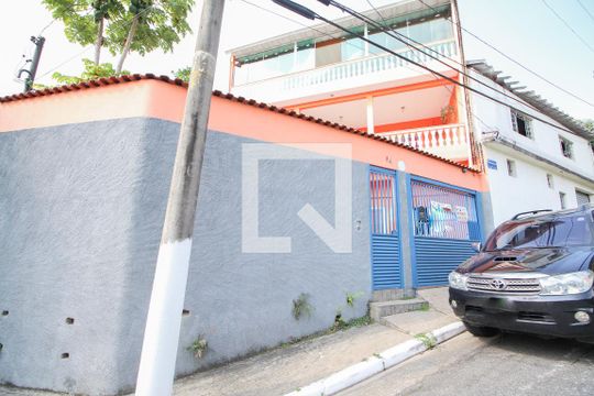 Fachada de casa à venda com 5 quartos, 279m² em Jardim Primavera, São Paulo