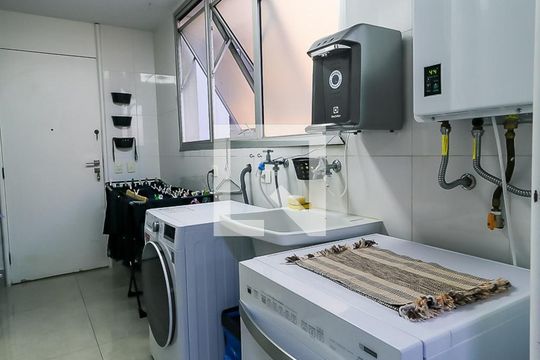 Área de Serviço de apartamento para alugar com 4 quartos, 160m² em Jardim Ampliação, São Paulo