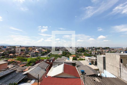 Vista de casa à venda com 3 quartos, 128m² em Cidade Antônio Estevão de Carvalho, São Paulo
