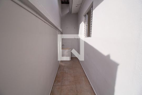 Área de Serviço de casa para alugar com 1 quarto, 65m² em Chácara Mafalda, São Paulo
