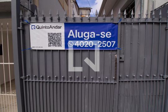 Plaquinha de casa para alugar com 1 quarto, 65m² em Chácara Mafalda, São Paulo