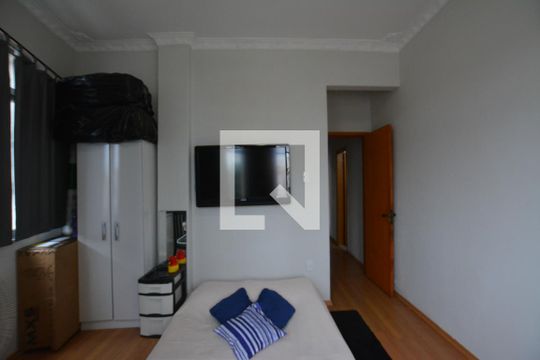 Quarto 1 de apartamento à venda com 1 quarto, 90m² em Penha Circular, Rio de Janeiro