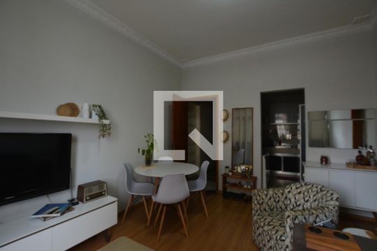 Sala de apartamento à venda com 1 quarto, 90m² em Penha Circular, Rio de Janeiro