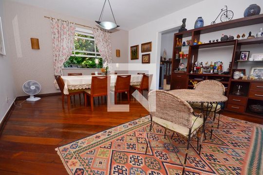 Sala 2 de casa à venda com 5 quartos, 550m² em Laranjeiras, Rio de Janeiro