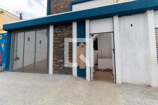 Fachada de casa de condomínio para alugar com 2 quartos, 65m² em Vila Ré, São Paulo