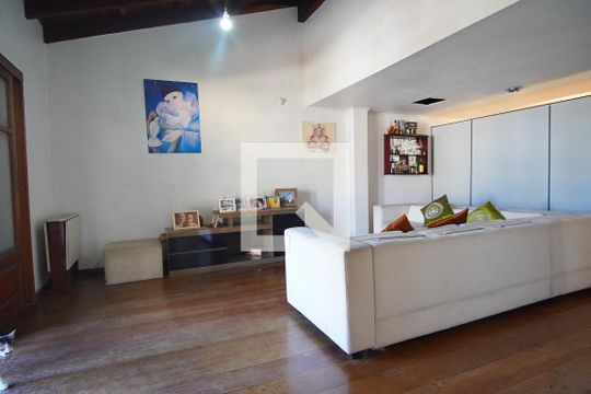 Sala de casa à venda com 3 quartos, 260m² em Cristo Redentor, Porto Alegre