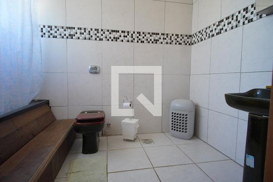 Banheiro Suíte de casa à venda com 3 quartos, 260m² em Cristo Redentor, Porto Alegre