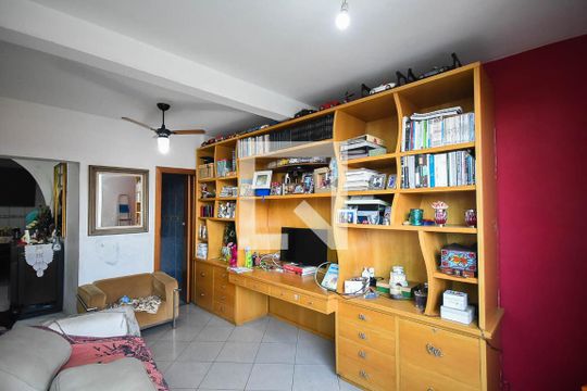 Casa à venda com 2 quartos, 100m² em Jardim Santo Antônio, São Paulo