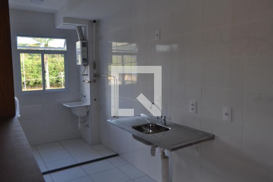 Cozinha de apartamento para alugar com 2 quartos, 47m² em Anil, Rio de Janeiro