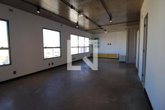 Sala/Quarto de kitnet/studio para alugar com 1 quarto, 70m² em Centro, Campinas