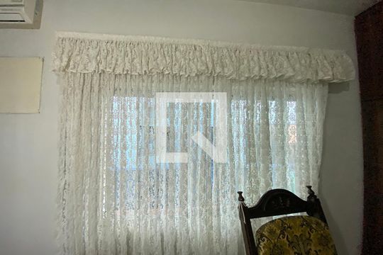 Janela da Suite  de casa à venda com 6 quartos, 300m² em Rio Branco, Novo Hamburgo