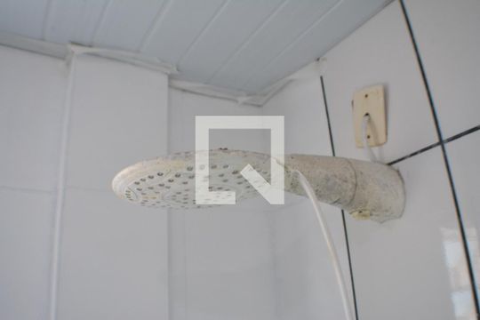 Banheiro Social de apartamento para alugar com 2 quartos, 75m² em Itapuã, Salvador