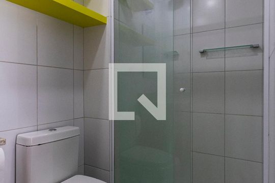 Banheiro de kitnet/studio para alugar com 1 quarto, 37m² em Vila Mariana, São Paulo