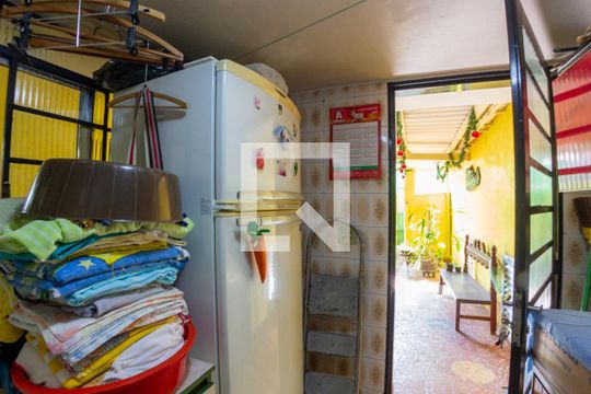 Lavanderia de casa à venda com 5 quartos, 320m² em Parque Peruche, São Paulo