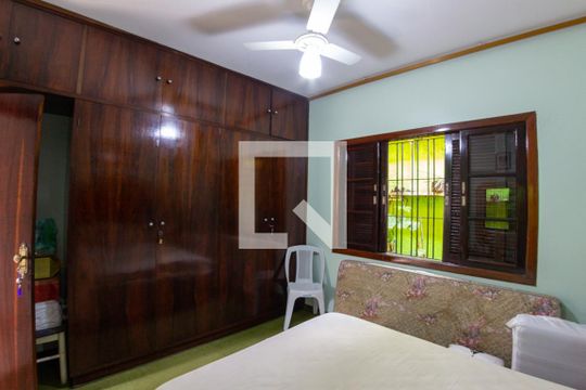 Quarto 1 de casa à venda com 5 quartos, 320m² em Parque Peruche, São Paulo