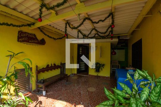 Quintal da Lavanderia de casa à venda com 5 quartos, 320m² em Parque Peruche, São Paulo
