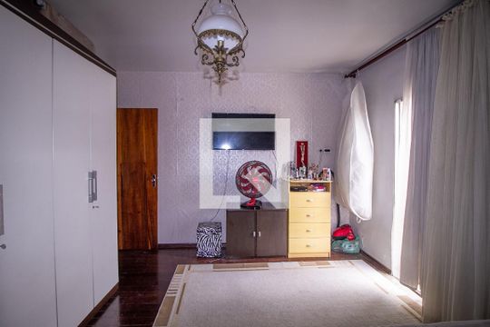 Suíte de casa à venda com 3 quartos, 299m² em São Lucas, São Paulo