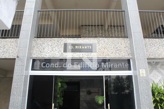 Fachada de apartamento à venda com 2 quartos, 75m² em Olaria, Rio de Janeiro