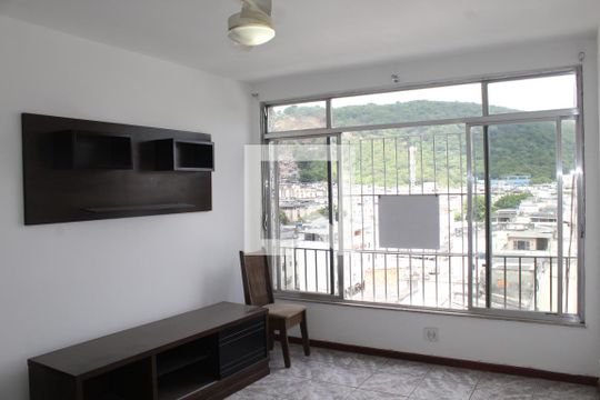 Apartamento à venda com 2 quartos, 75m² em Olaria, Rio de Janeiro