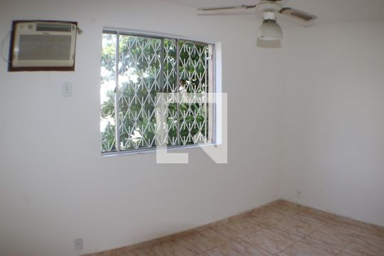 Quarto 1 de apartamento à venda com 2 quartos, 55m² em Taquara, Rio de Janeiro