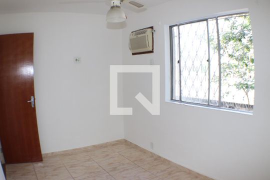 Quarto 1 de apartamento à venda com 2 quartos, 55m² em Taquara, Rio de Janeiro