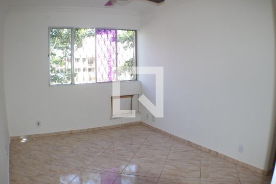 Sala de apartamento à venda com 2 quartos, 55m² em Taquara, Rio de Janeiro