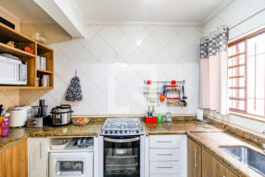 Cozinha de casa à venda com 3 quartos, 198m² em Jardim Casablanca, São Paulo