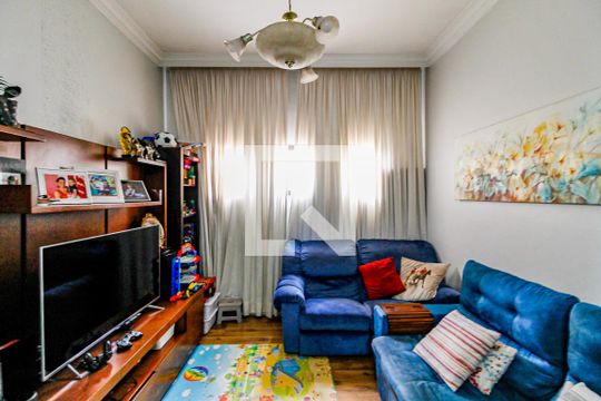 Sala de casa à venda com 3 quartos, 198m² em Jardim Casablanca, São Paulo
