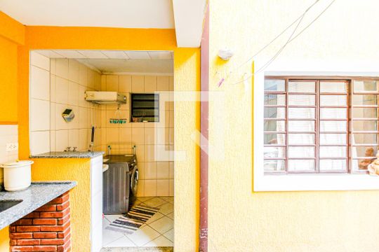 Área de Serviço de casa à venda com 3 quartos, 198m² em Jardim Casablanca, São Paulo