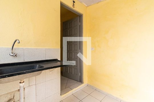 Cozinha de casa para alugar com 1 quarto, 30m² em Vila da Saúde, São Paulo