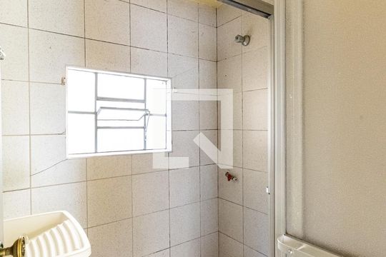 Banheiro/Lavanderia de casa para alugar com 1 quarto, 30m² em Vila da Saúde, São Paulo
