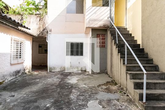 Quintal de casa para alugar com 1 quarto, 30m² em Vila da Saúde, São Paulo