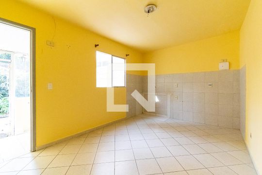 Sala/Quarto de casa para alugar com 1 quarto, 30m² em Vila da Saúde, São Paulo